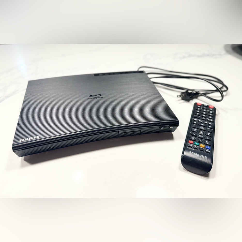 Samsung Blue Ray Player w/ Remote